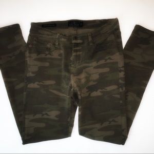 Lucky Brand Camo Brooke Legging Jean